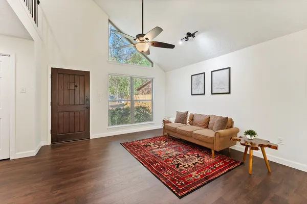 $515,000 | 9 Lilium Court, The Woodlands, TX 77380