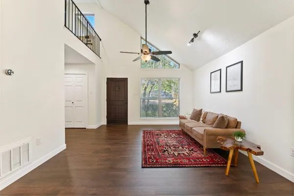 $515,000 | 9 Lilium Court, The Woodlands, TX 77380
