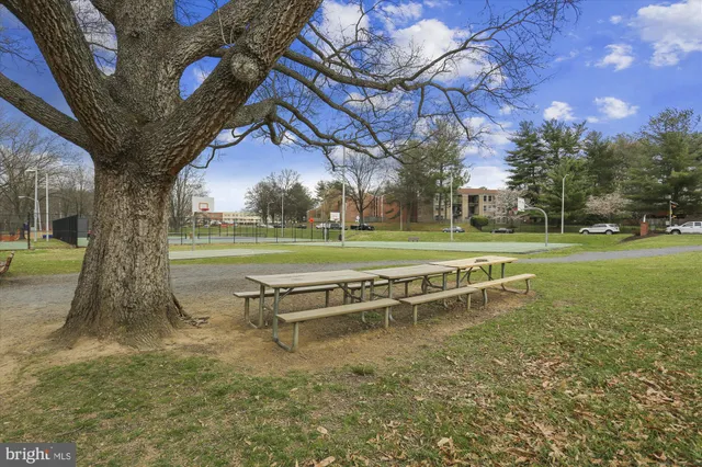 $515,000 | 12 Sebastiani Boulevard, Gaithersburg, MD 20878