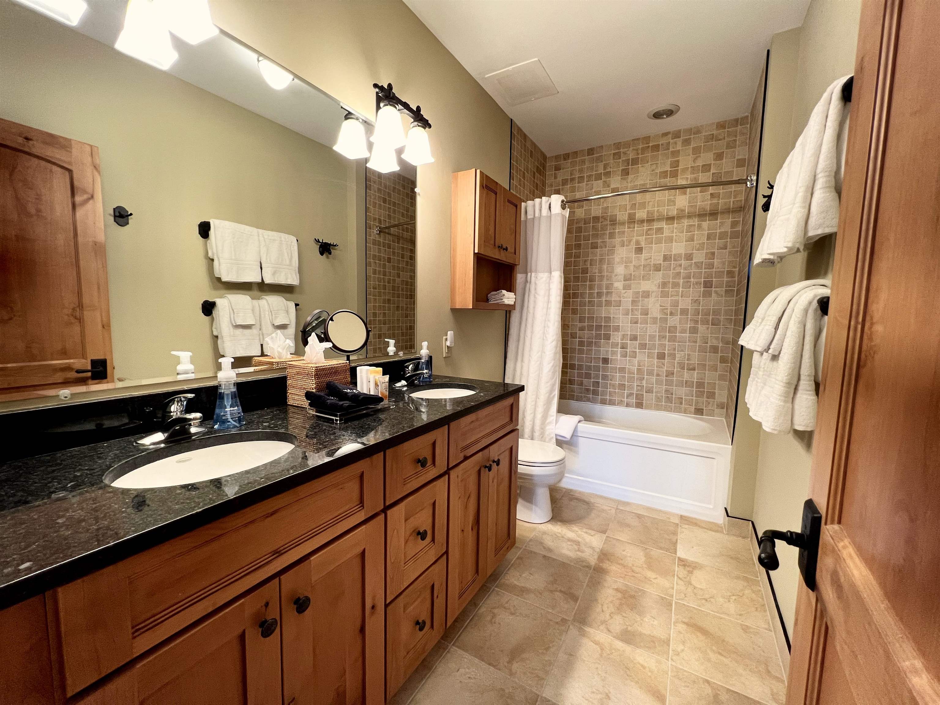 78 Middle Ridge Road, Unit 201 Stratton, VT 05155 - Photo 19 of 36 Gallery Image 19