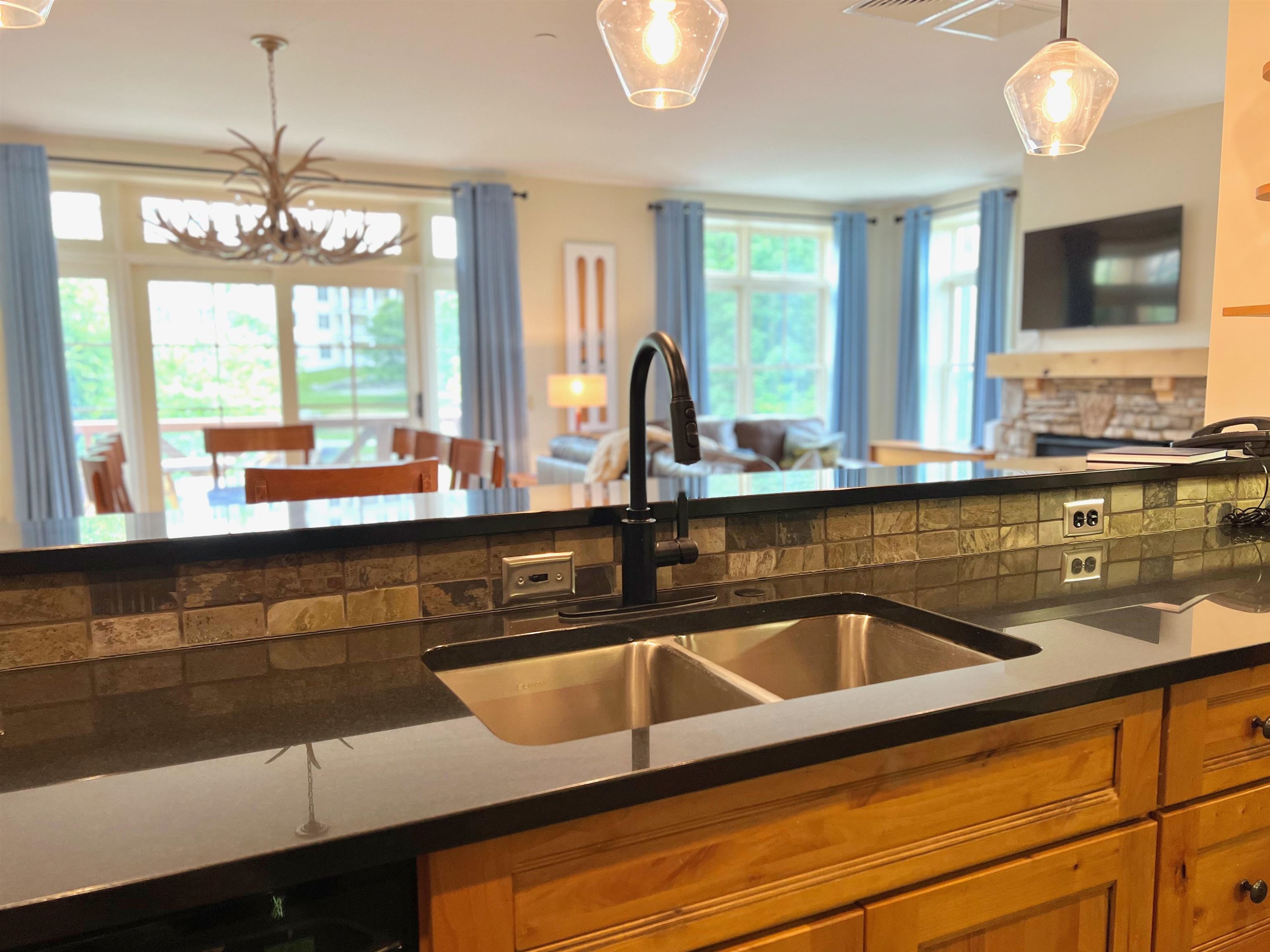 78 Middle Ridge Road, Unit 201 Stratton, VT 05155 - Photo 4 of 36 Gallery Image 4