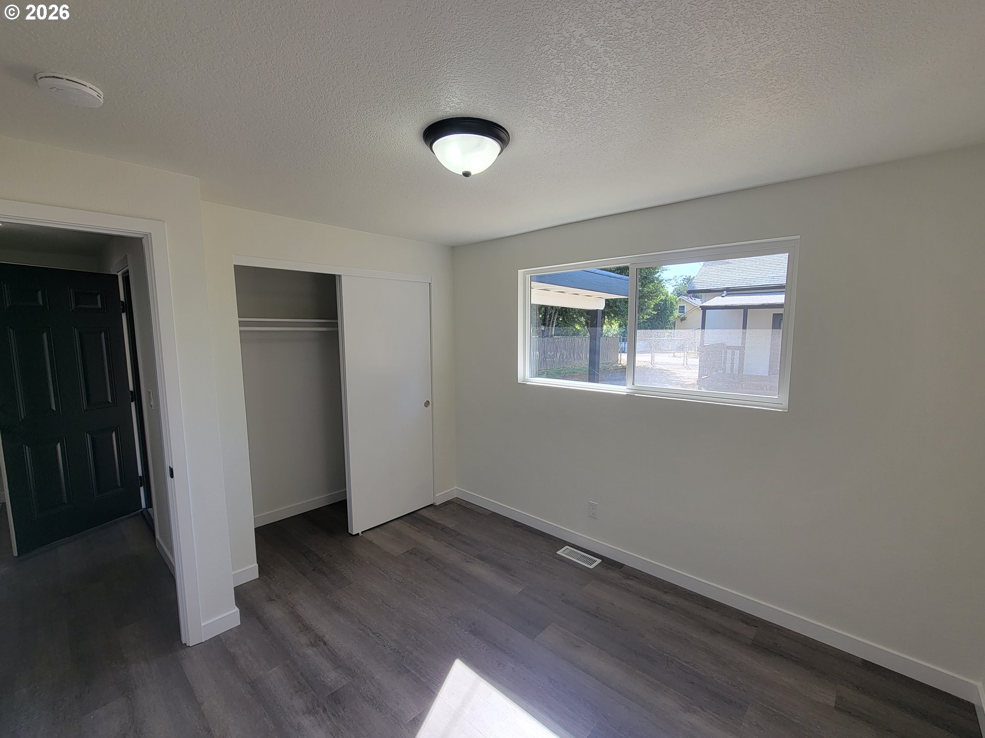 945 18th Street Northeast Salem, OR 97301 - Photo 12 of 31