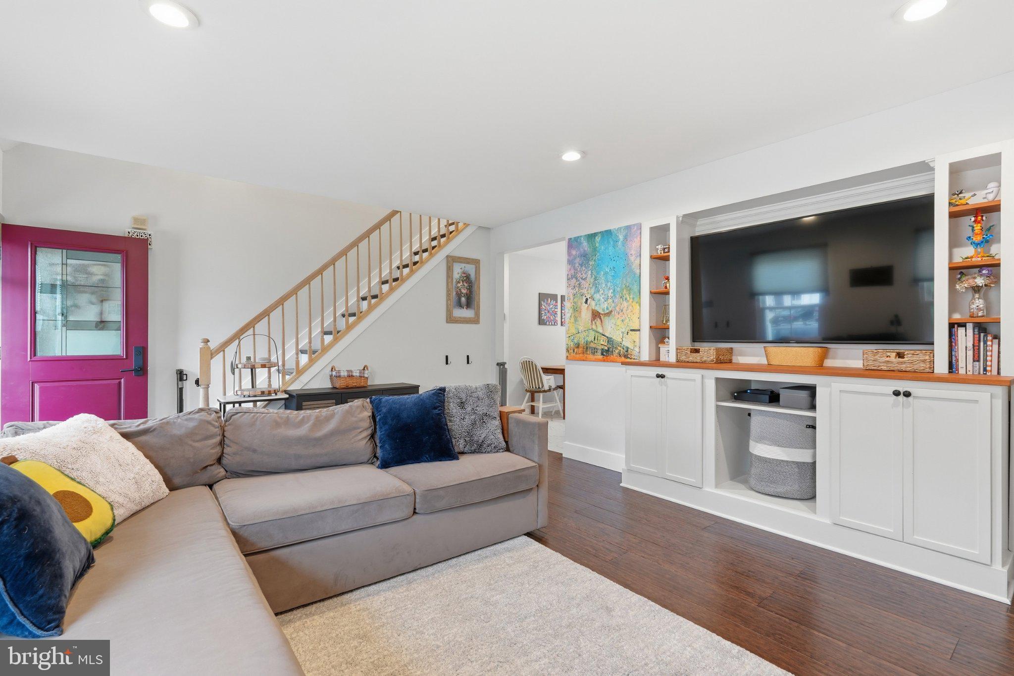 339 Enfield Road Joppa, MD 21085 - Photo 7 of 49 Living Room