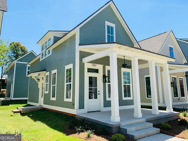 $1,350 | 707 Jefferson Street, LaGrange, GA 30240