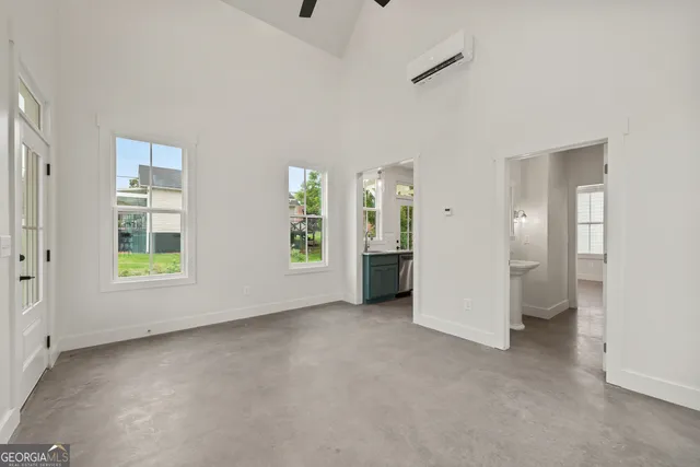 $1,350 | 707 Jefferson Street, LaGrange, GA 30240