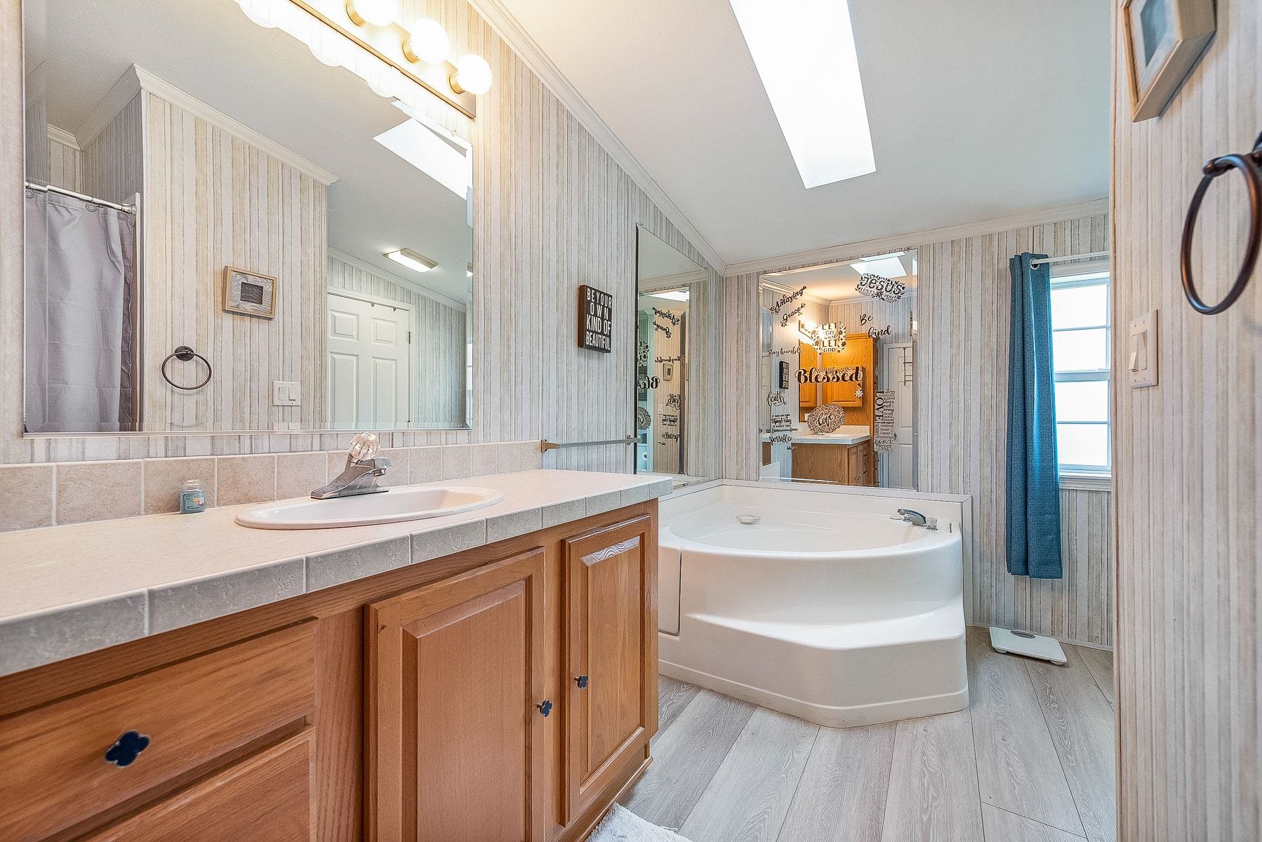 28 Sagebrush Drive Rochester, NH 03867 - Photo 11 of 27