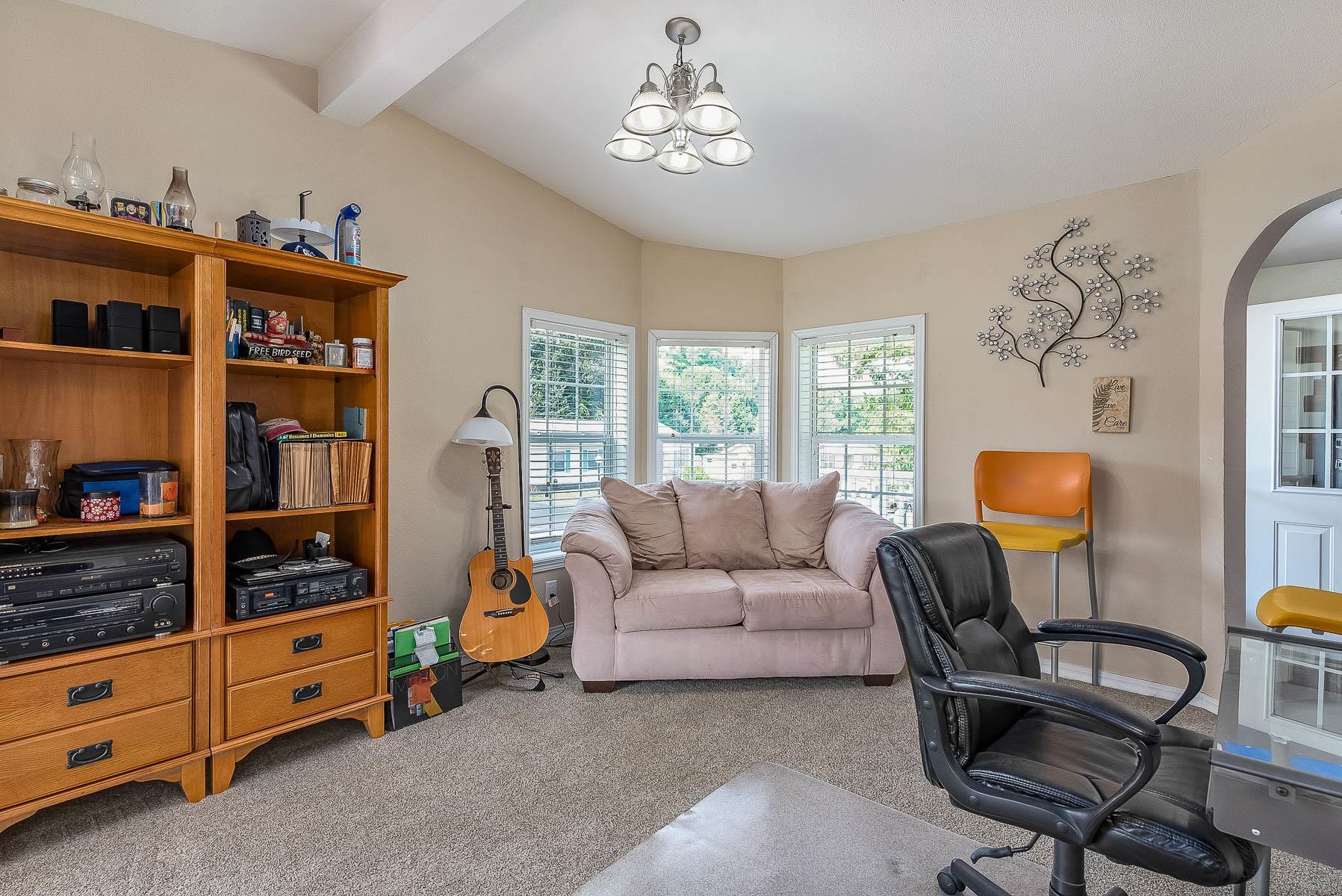 28 Sagebrush Drive Rochester, NH 03867 - Photo 7 of 27