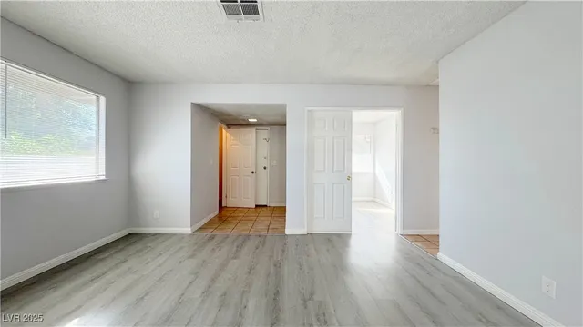 $1,600 | 6151 Meadow Vista Lane, Las Vegas, NV 89103