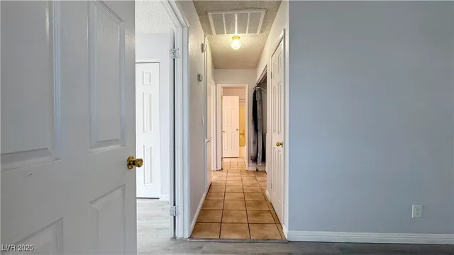 $1,600 | 6151 Meadow Vista Lane, Las Vegas, NV 89103