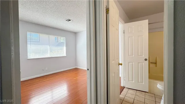 $1,600 | 6151 Meadow Vista Lane, Las Vegas, NV 89103