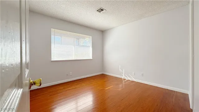 $1,600 | 6151 Meadow Vista Lane, Las Vegas, NV 89103