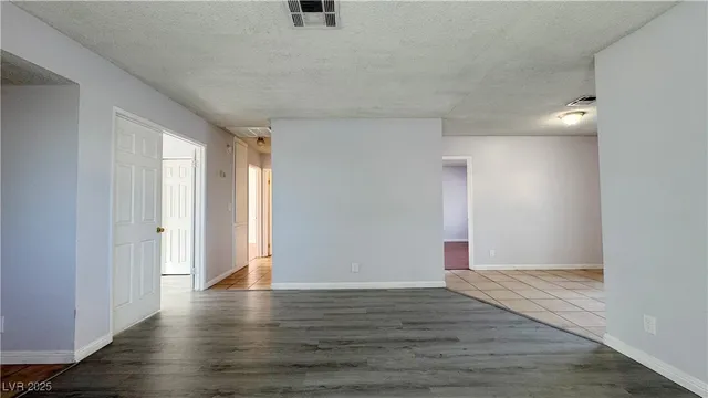 $1,600 | 6151 Meadow Vista Lane, Las Vegas, NV 89103