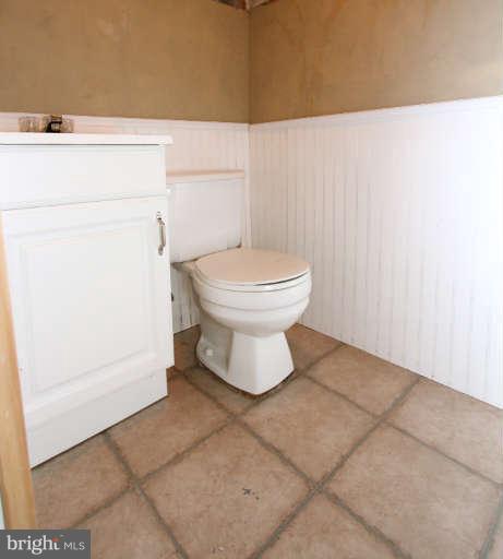 17 Bayship Road Baltimore, MD 21222 - Photo 24 of 30 Bath