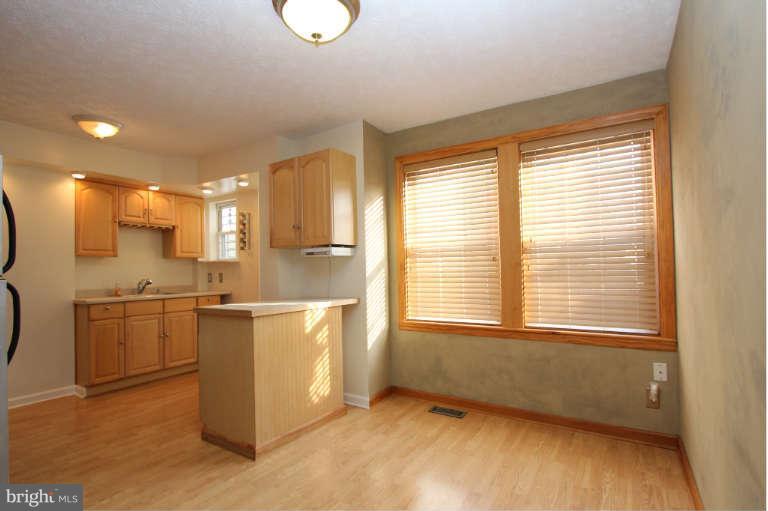 17 Bayship Road Baltimore, MD 21222 - Photo 9 of 30 Kitchen