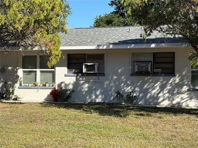 $1,350 | 219 21st Street East, Unit B, Bradenton, FL 34208