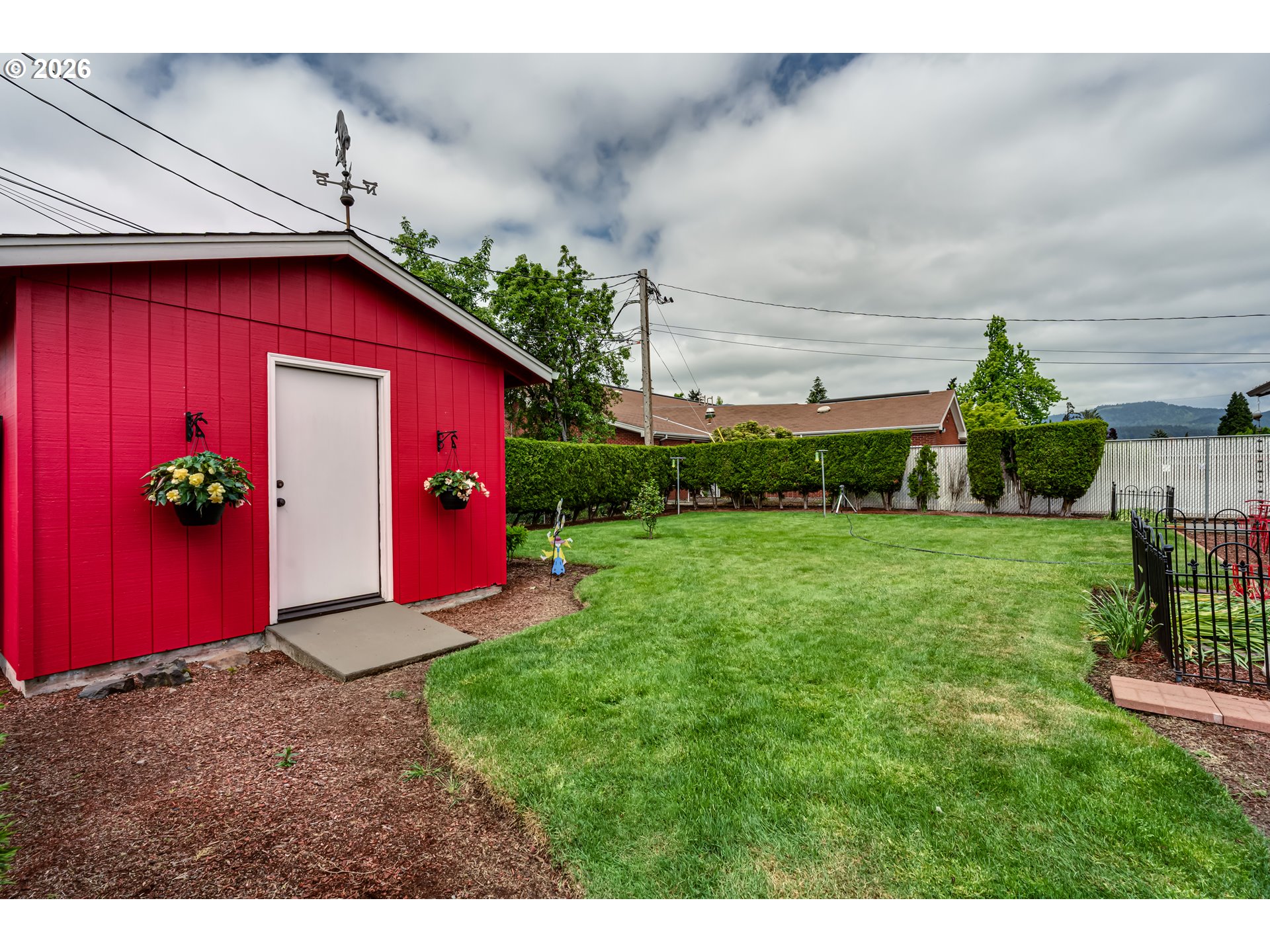 1406 Carter Lane Springfield, OR 97477 - Photo 39 of 43