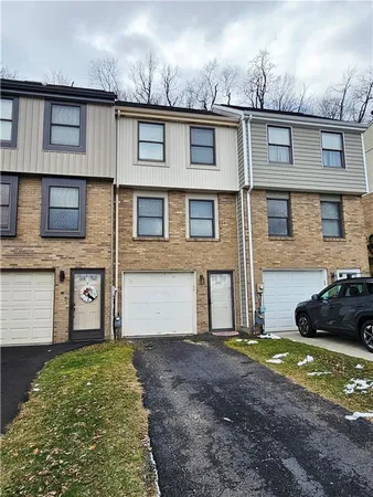 $220,000 | 2307 Old Greentree Road, Carnegie, PA 15106