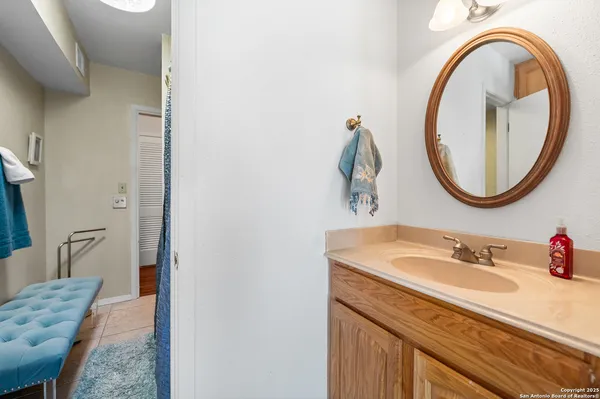 $1,900 | 619 Strings Drive, Unit 619, San Antonio, TX 78216