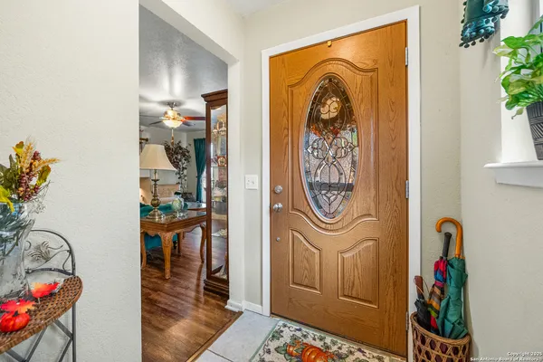$1,900 | 619 Strings Drive, Unit 619, San Antonio, TX 78216