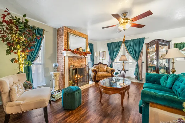 $1,900 | 619 Strings Drive, Unit 619, San Antonio, TX 78216