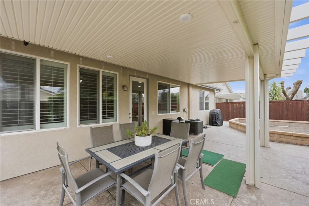 7975 Doyle Circle Hemet, CA 92545 - Photo 20 of 29 a view of a house with backyard and sitting area