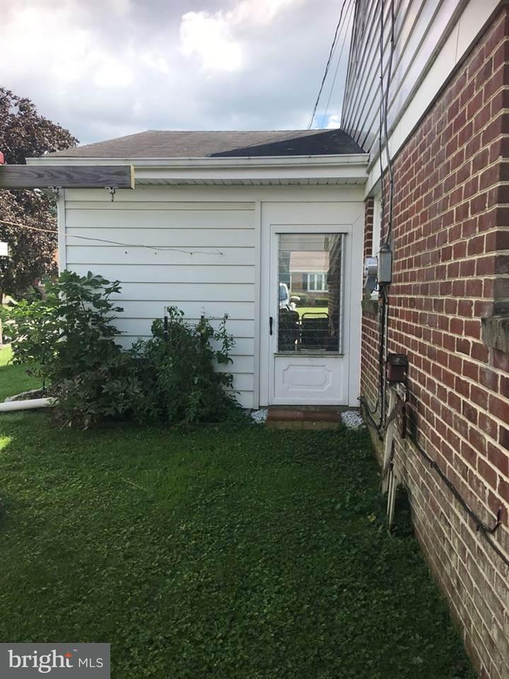 348 George Street Hanover, PA 17331 - Photo 5 of 20 Gallery Image 5