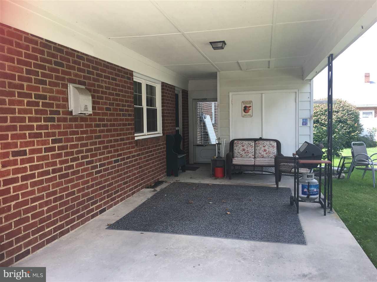 348 George Street Hanover, PA 17331 - Photo 6 of 20 Gallery Image 6