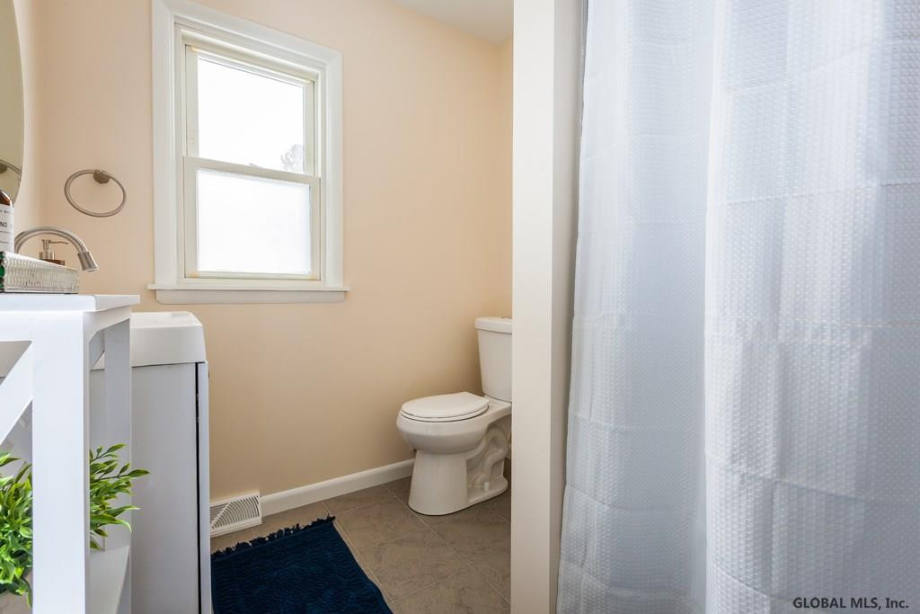 7 Crestone Road Colonie, NY 12205 - Photo 14 of 20 Photo 14