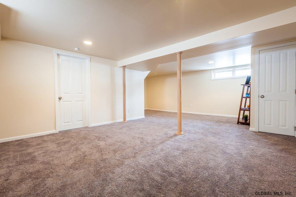 7 Crestone Road Colonie, NY 12205 - Photo 16 of 20 Photo 16