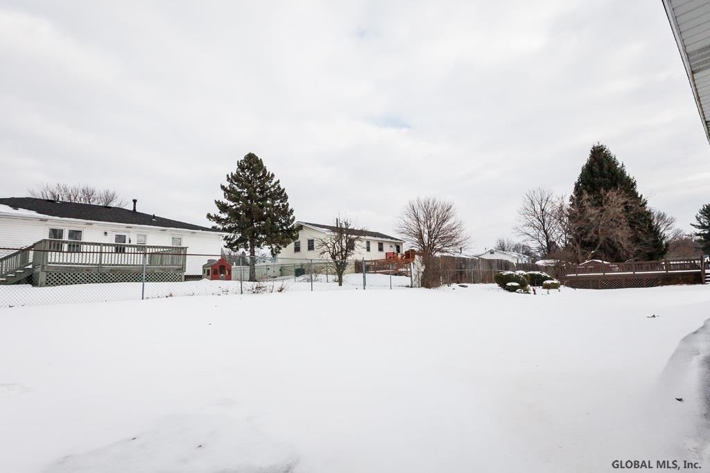 7 Crestone Road Colonie, NY 12205 - Photo 2 of 20 Photo 2