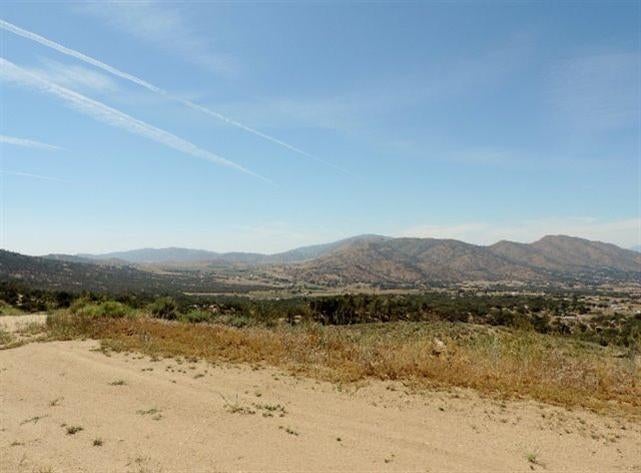 20201 Knob Hill Road Tehachapi, CA 93561 - Photo 20 of 36 Gallery Image 20