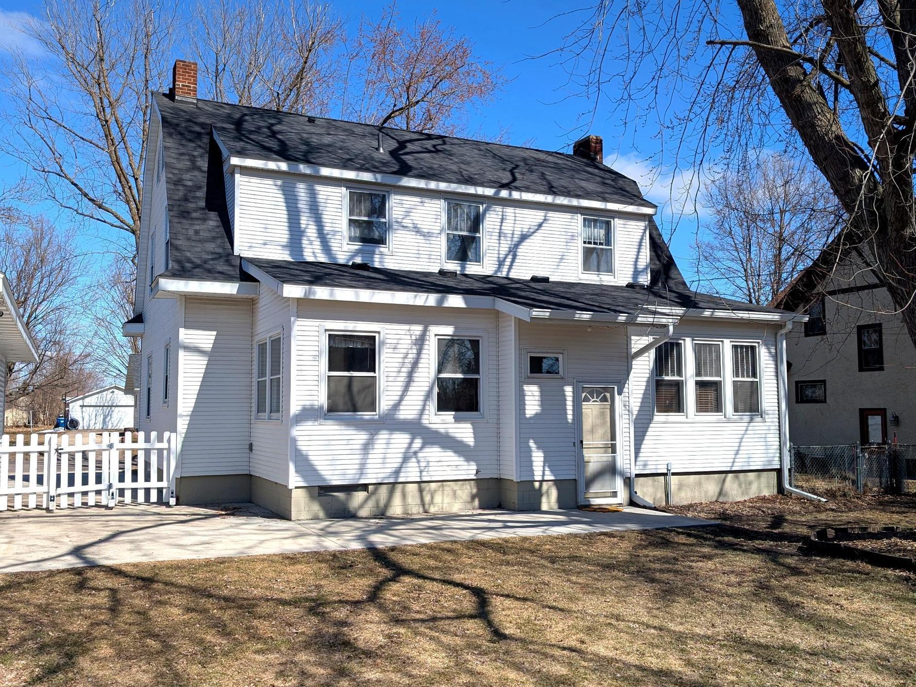 308 West Humbird Street Rice Lake, WI 54868 - Photo 4 of 39