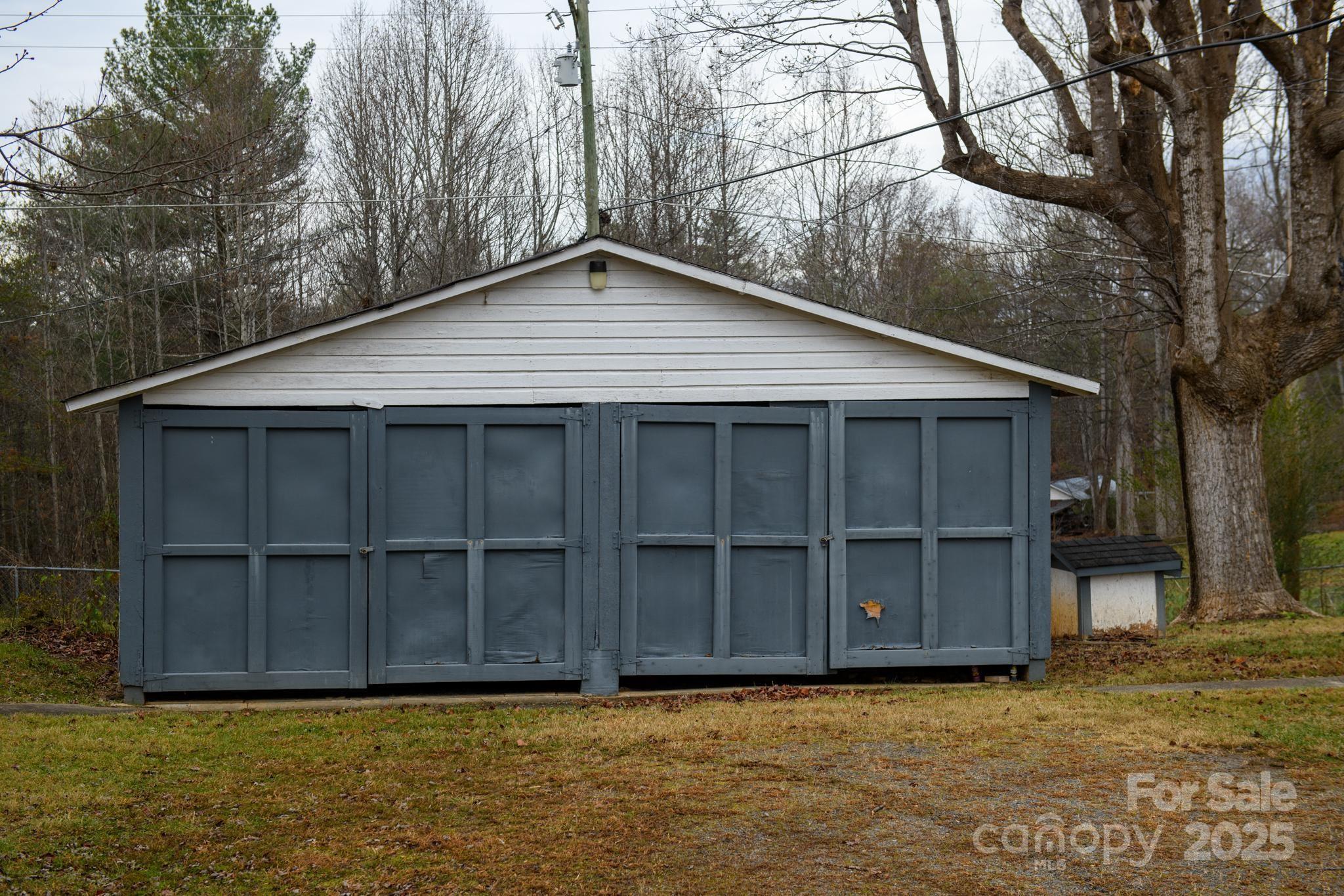 3235 Bee Mountain Road Lenoir, NC 28645 - Photo 23 of 33