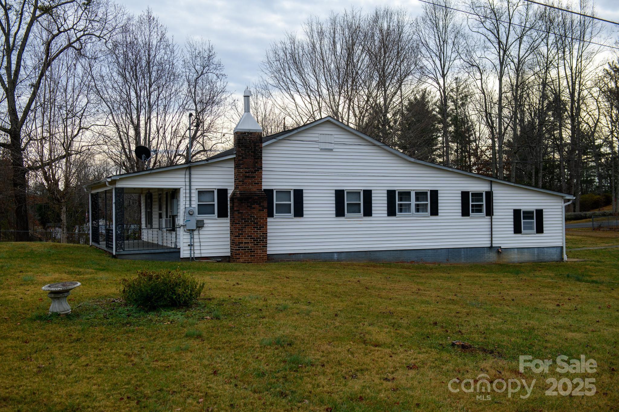 3235 Bee Mountain Road Lenoir, NC 28645 - Photo 5 of 33