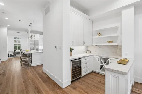 $1,299,000 | 20 Crain Sq Boulevard, Houston, TX 77025