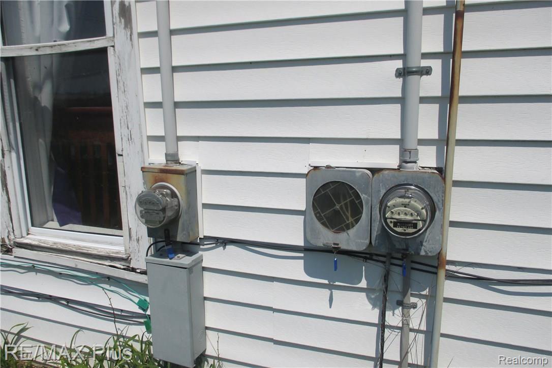 1588 South Elba Road Lapeer, MI 48446 - Photo 7 of 10 IMG_1913.JPG