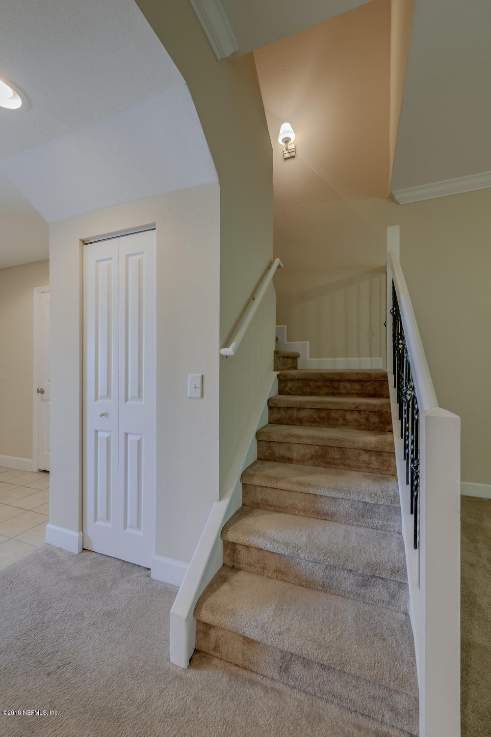 9745 Touchton Road, Unit 923 Jacksonville, FL 32246 - Photo 17 of 44 Staircase
