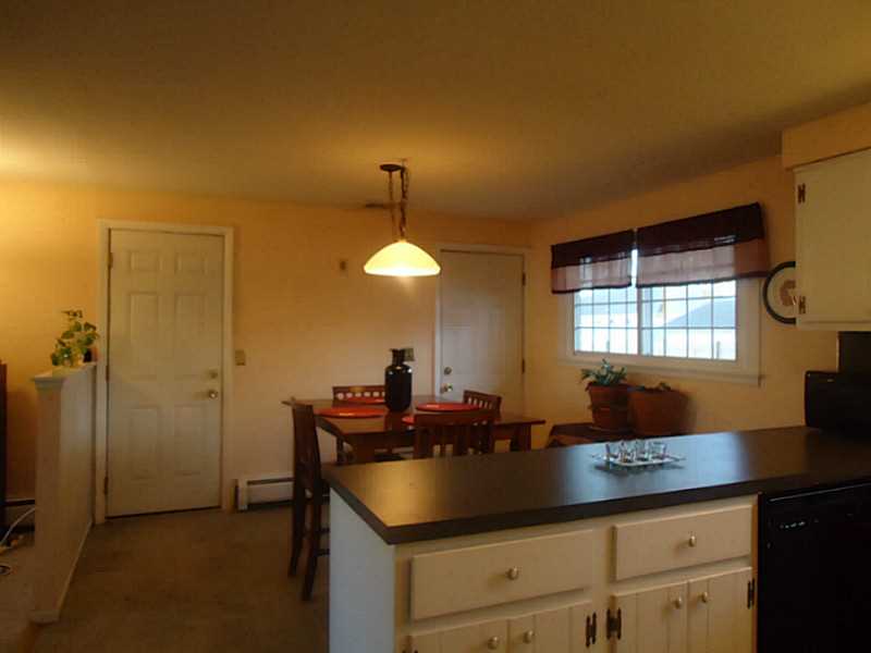 65 State Street Pawtucket, RI 02861 - Photo 4 of 22 Dining Area.