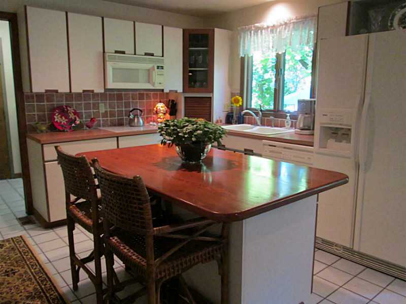 35 Wilbur Road Lincoln, RI 02865 - Photo 13 of 25 Kitchen.