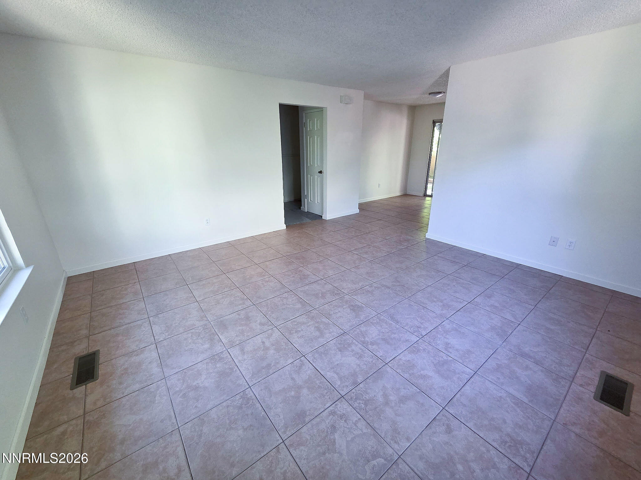6450 Lotus Street Reno, NV 89506 - Photo 10 of 26 20260610_0939592