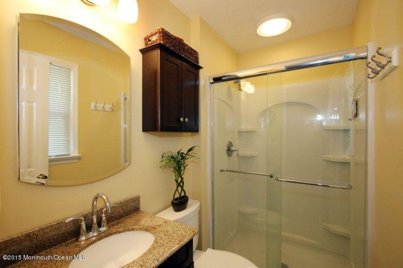 109 Jumping Brook Road Middletown, NJ 07738 - Photo 13 of 26 MASTER BATH