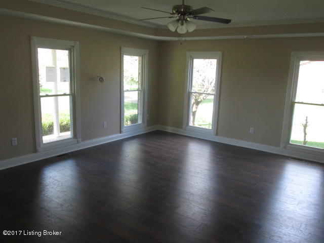 101 Helson Road Simpsonville, KY 40067 - Photo 4 of 22 Great Room