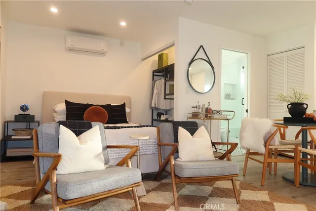 $2,300 | 6602 De Celis Place, Van Nuys, CA 91406