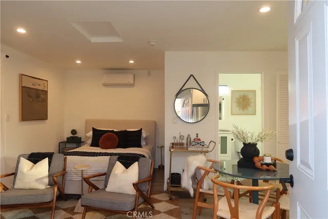 $2,300 | 6602 De Celis Place, Van Nuys, CA 91406