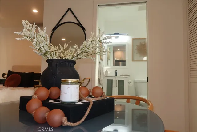 $2,300 | 6602 De Celis Place, Van Nuys, CA 91406