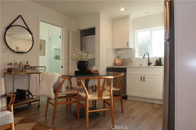 $2,300 | 6602 De Celis Place, Van Nuys, CA 91406