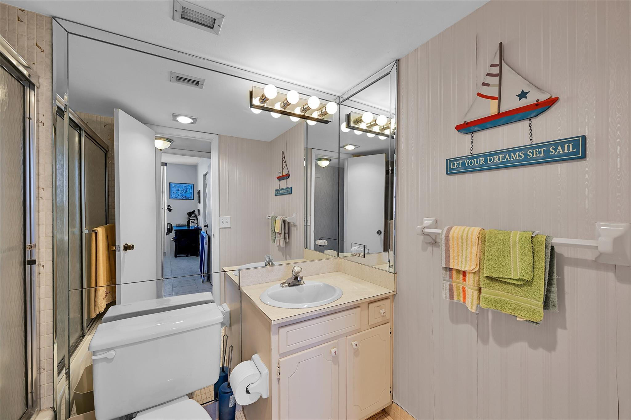2639 North Riverside Drive, Unit 1005 Pompano Beach, FL 33062 - Photo 23 of 34 Photo 22