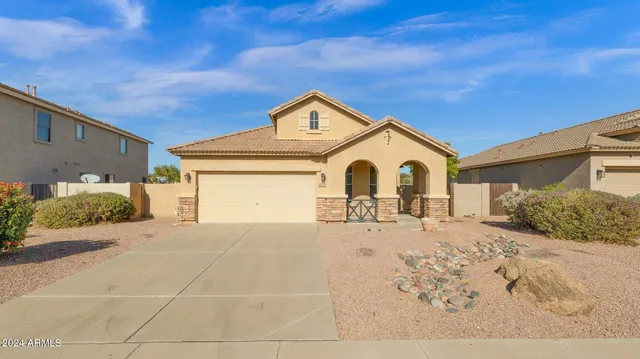 $1,995 | 3698 East Janelle Court, Gilbert, AZ 85298