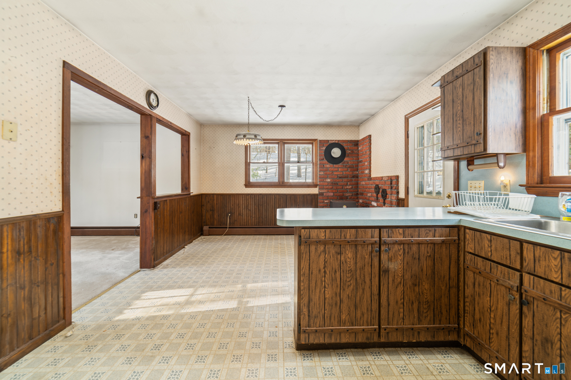 18 Manor Lane Wolcott, CT 06716 - Photo 15 of 38