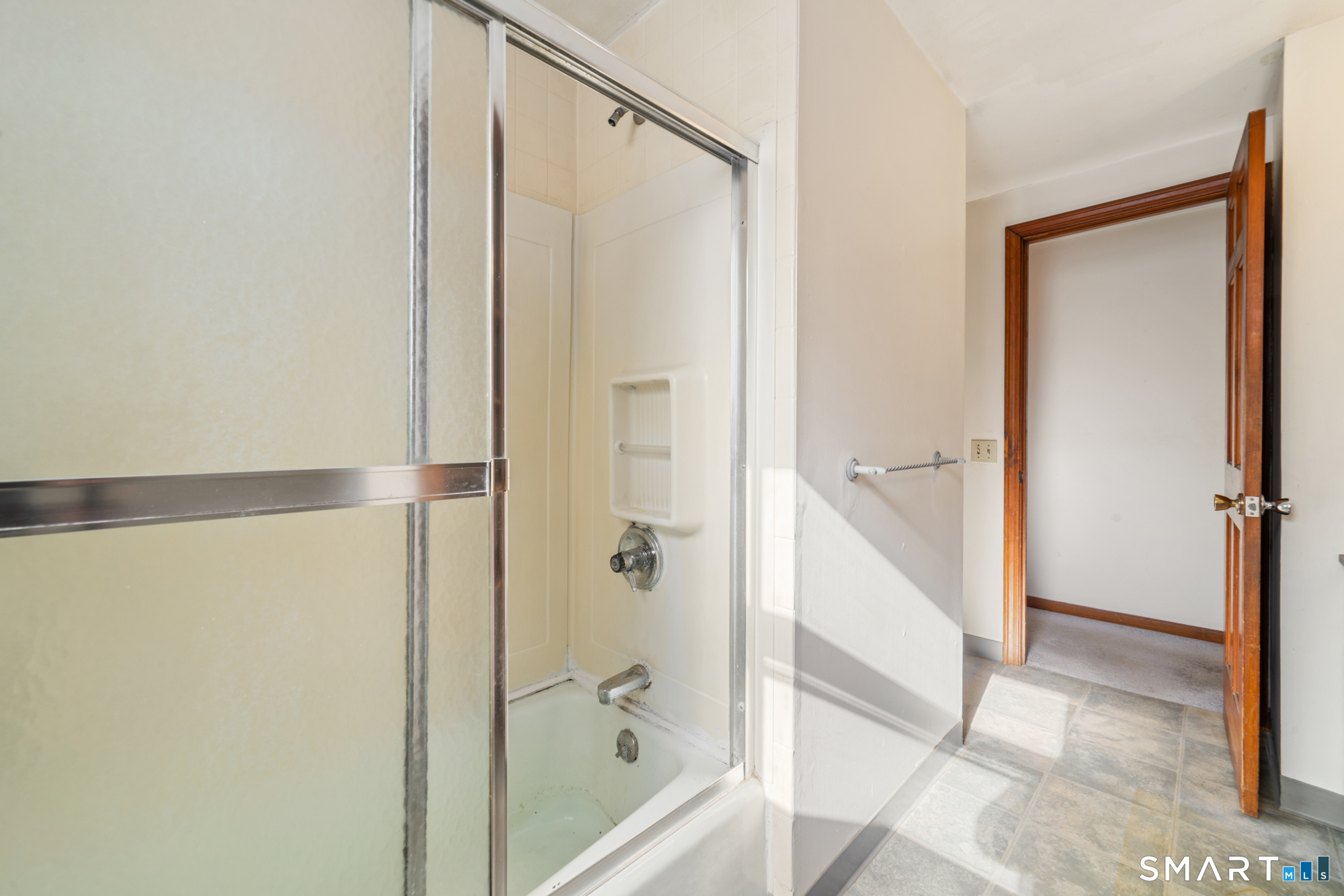 18 Manor Lane Wolcott, CT 06716 - Photo 19 of 38